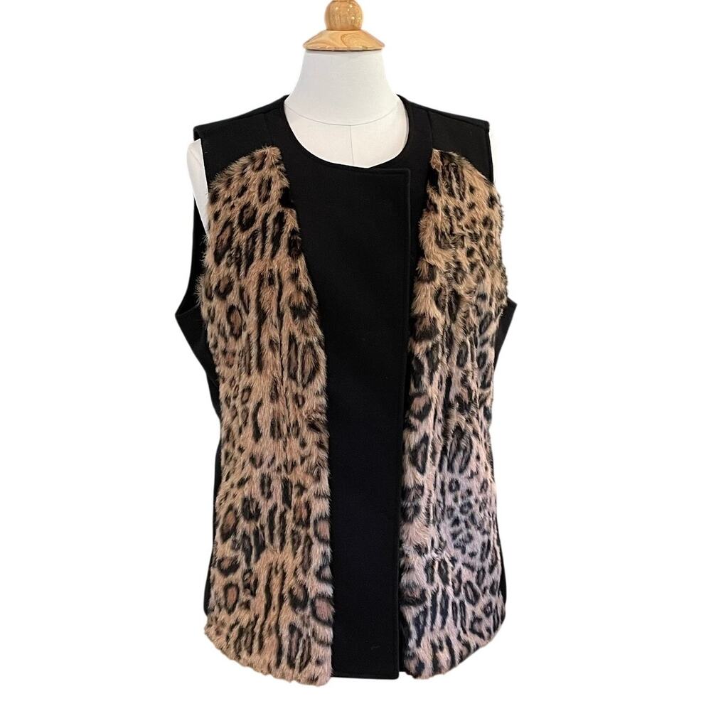 Chico's Size 2 Animal Print Faux Fur Vest, Leopard Print, Size Large